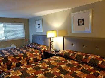Sea Haven Resort Motel Southampton Exterior photo